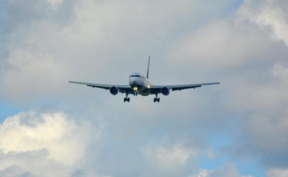 United Airlines Flight UA770 emergency diversion